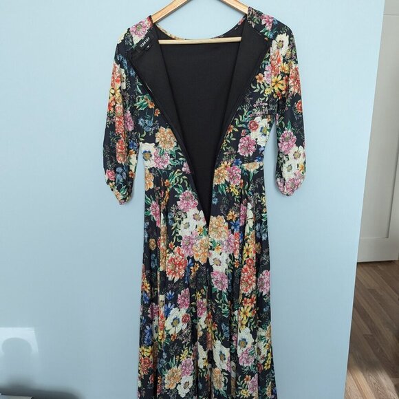Yumi Kim Woodstock Floral Romantic Maxi Dress - Modest - Picture 3 of 10